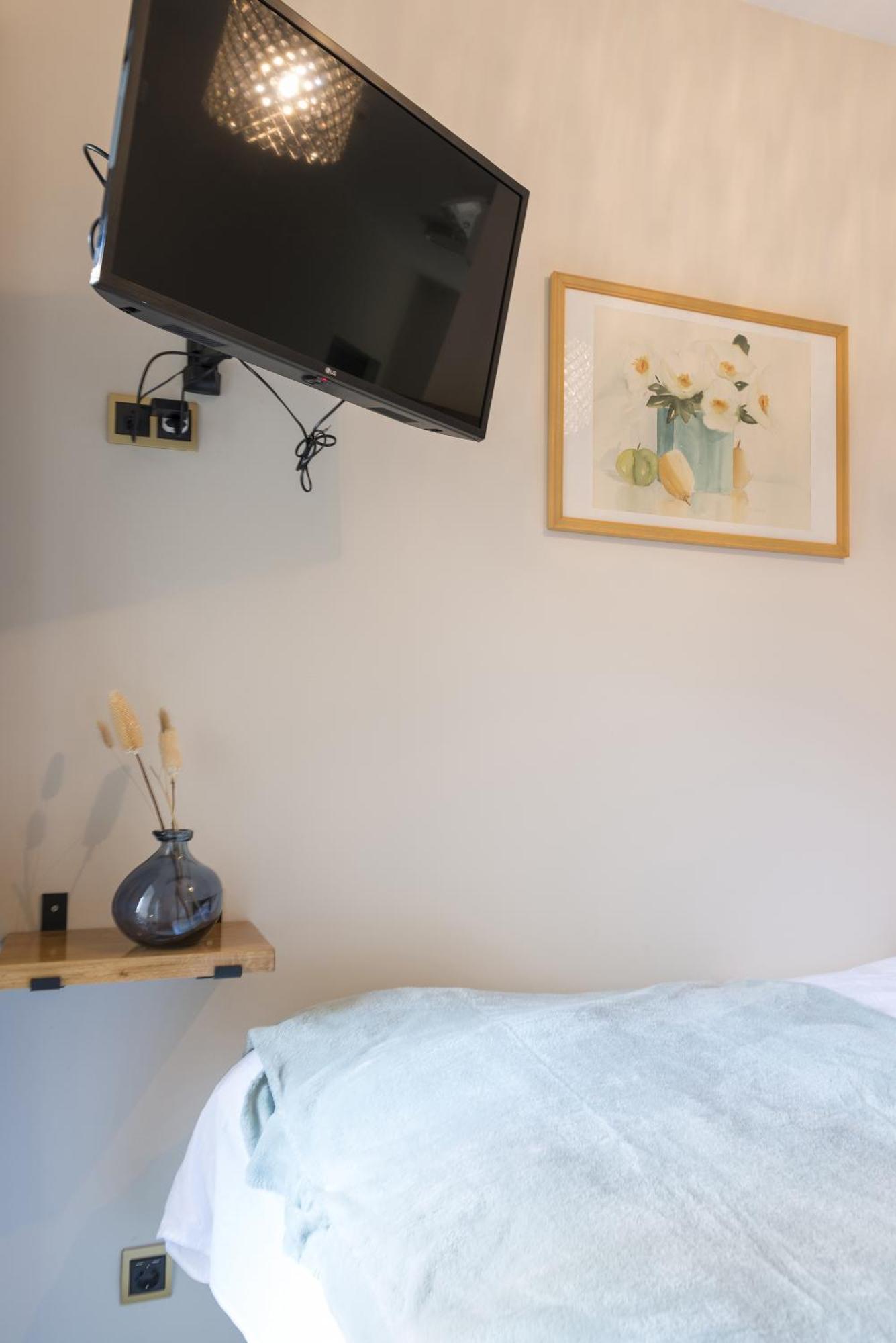 튈뷔르흐 Hotspot Location, Wifi, Bed En Koffie Harmony 아파트 외부 사진